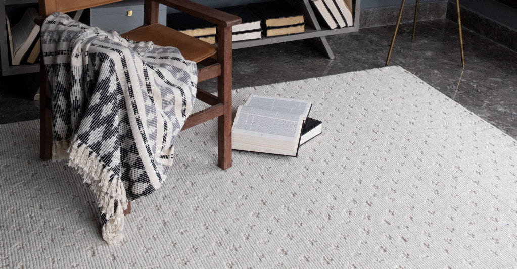 Porticoo Hand Woven Woollen and Jute Dhurrie – Obeetee Carpets India