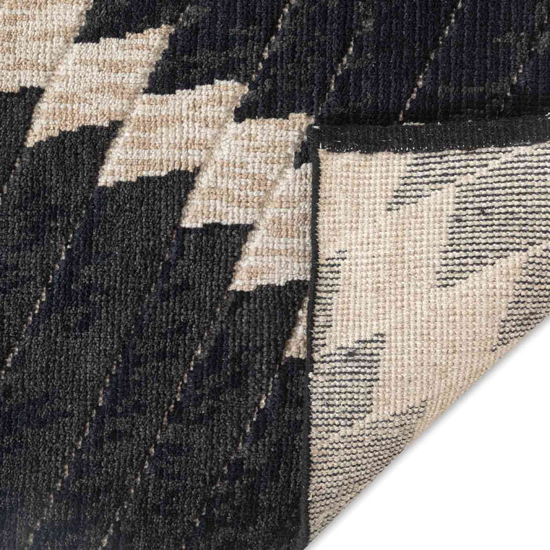 Nirvana Hand Knotted Woollen Rug By Abraham And Thakore