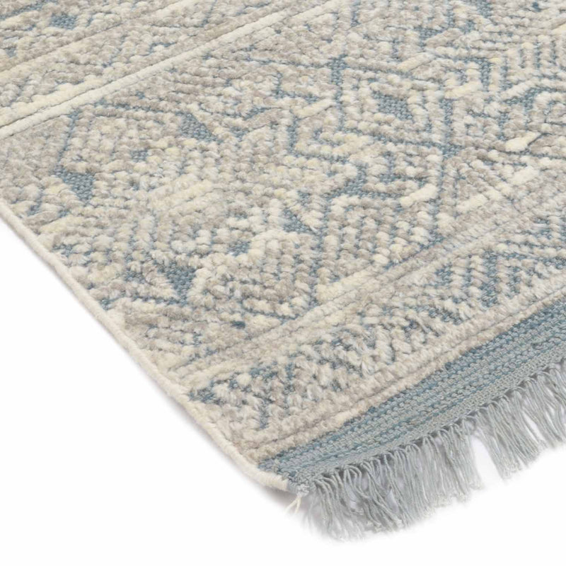 Waqfaaa A Hand Knotted Woollen Rug